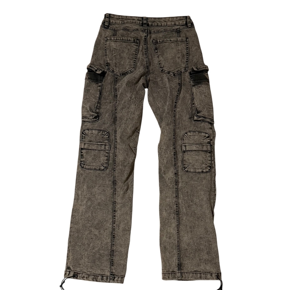Fashion Nova Gray Acid-Wash Wide Leg Cargo Jeans - Picture 6 of 8